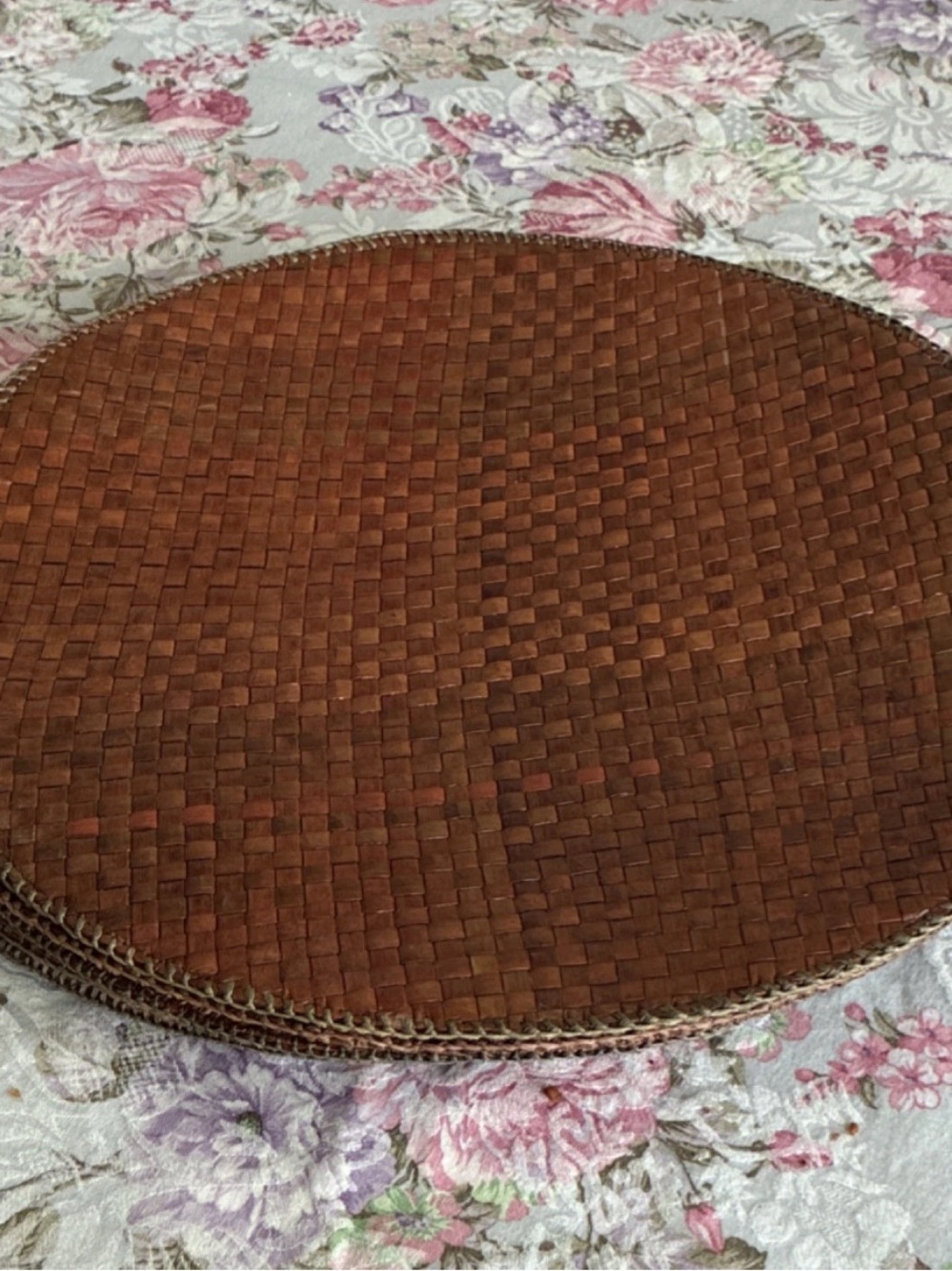 6 Woven cottage core MCM Vintage Round Placemats - Brown